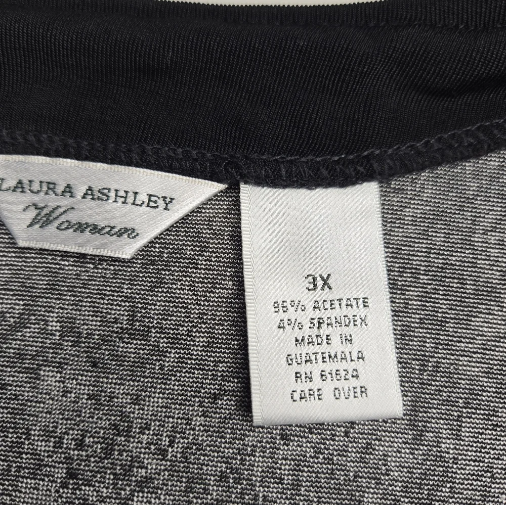 Laura Ashley Houndstooth Cape Jacket Lightweight 3X Black and White